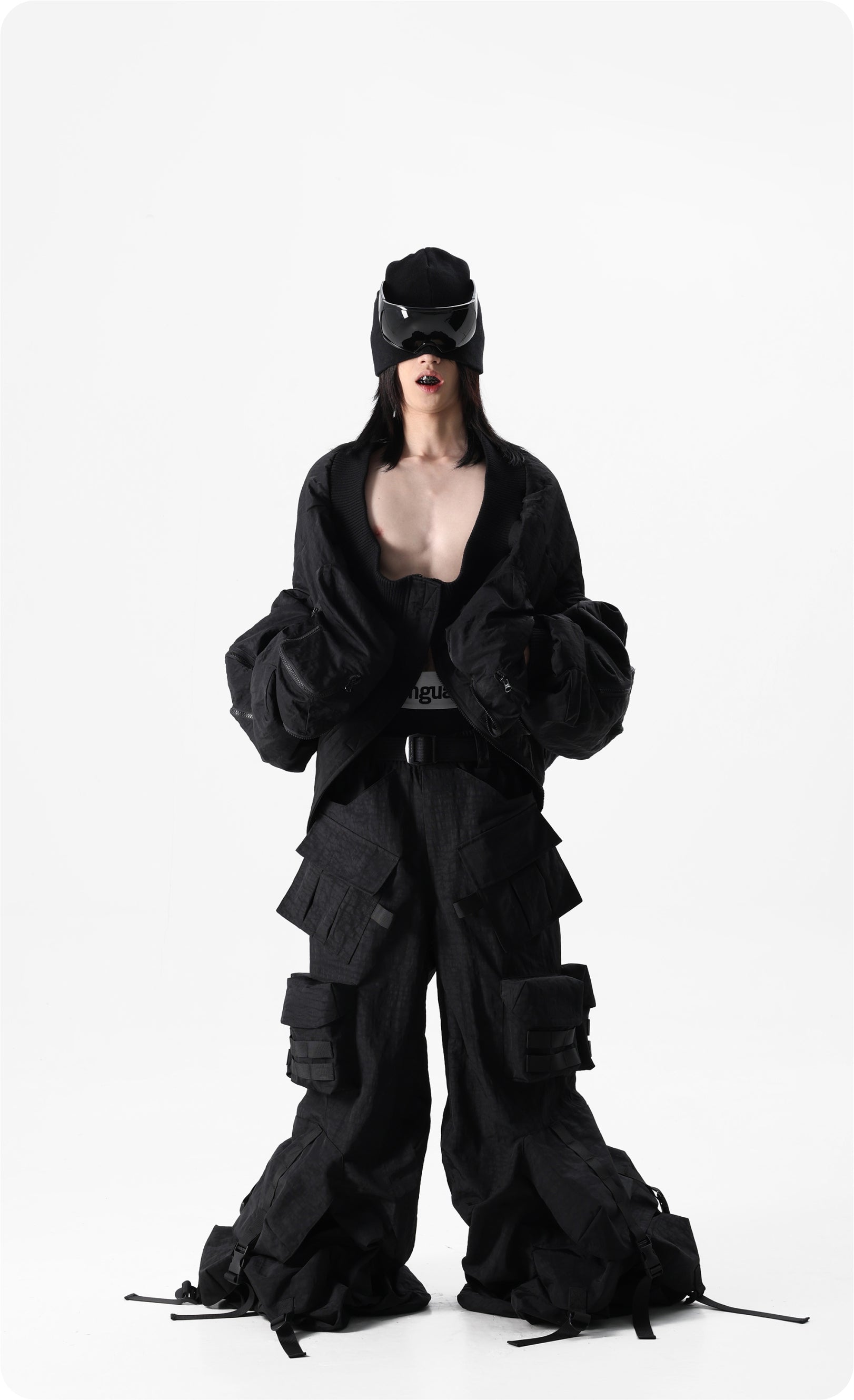 Vanguardia Heavyweight Nylon Cargo Pants