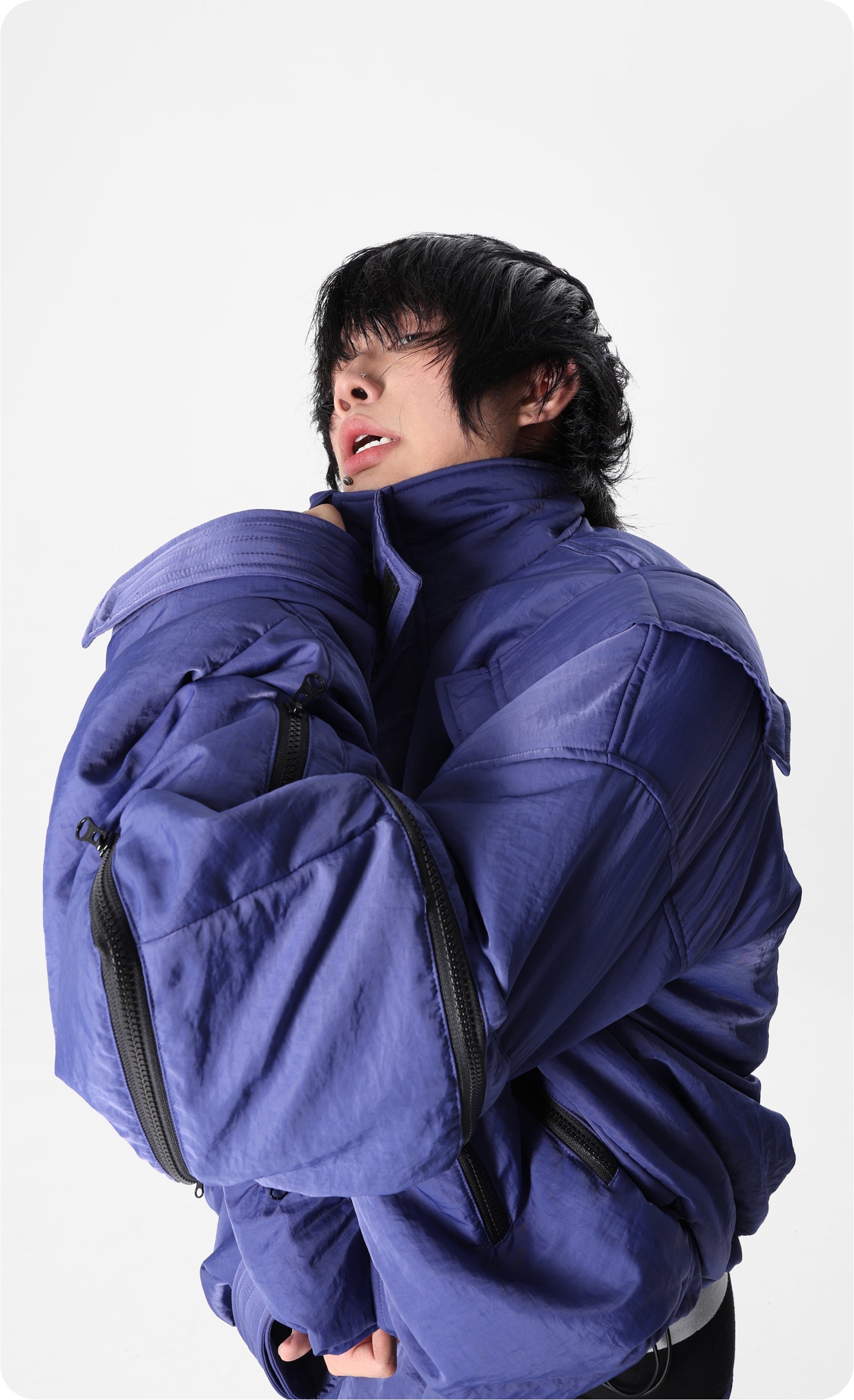 Vanguardia Multi-Pocket Matrix Quilted Jacket
