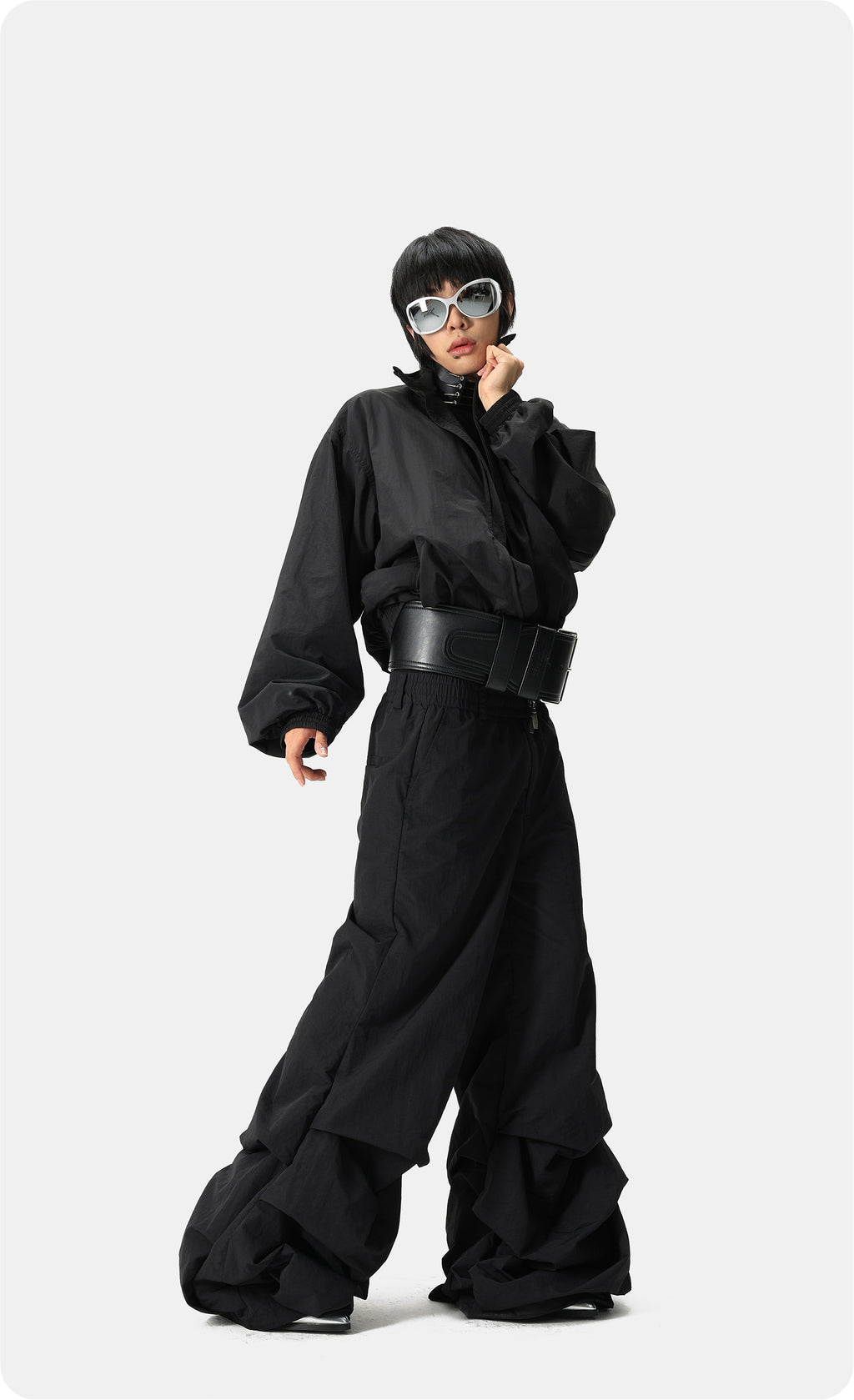 Vanguardia Nylon Pleated Pants