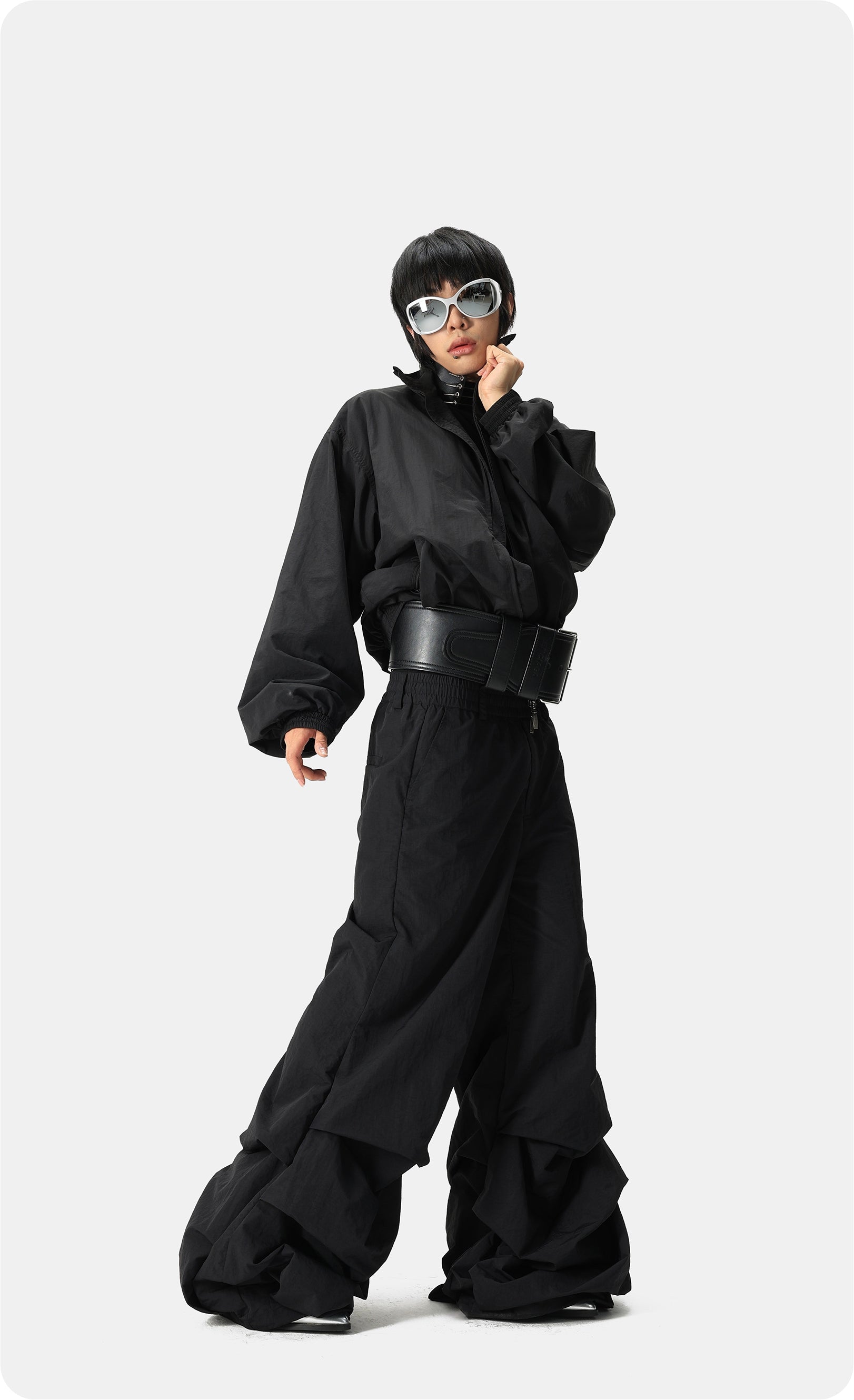 Vanguardia Nylon Pleated Pants