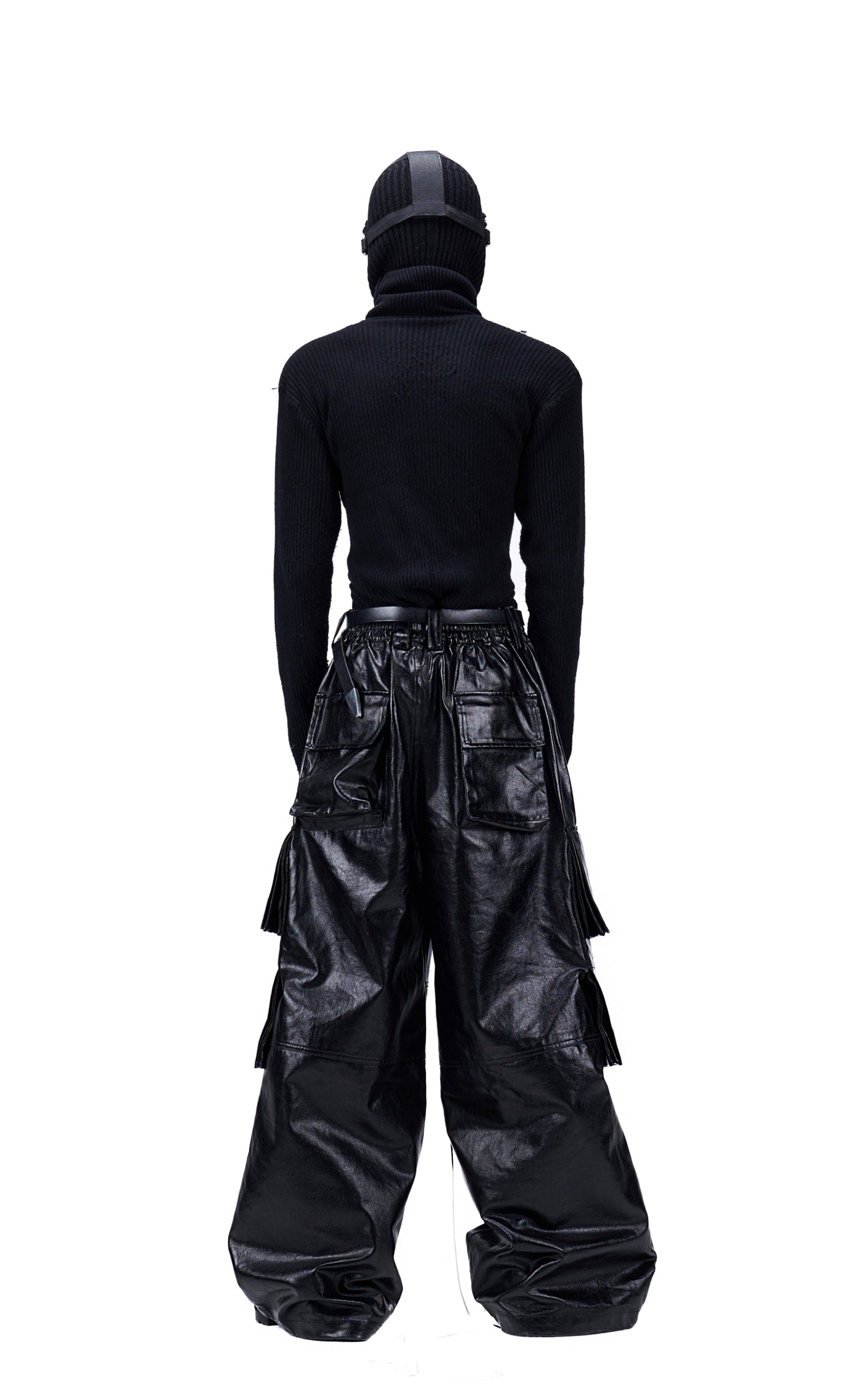 Vanguardia Dimensional Pleated Coated Cargo Pants