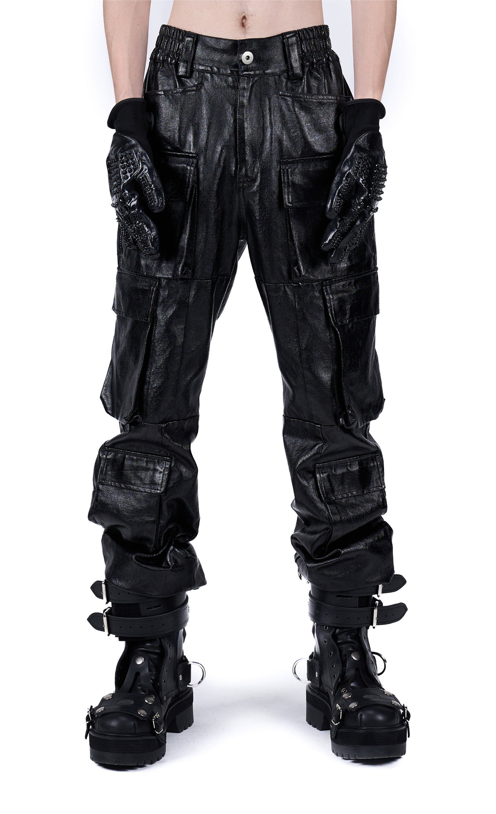 Vanguardia Coated Constricted Cargo Pants