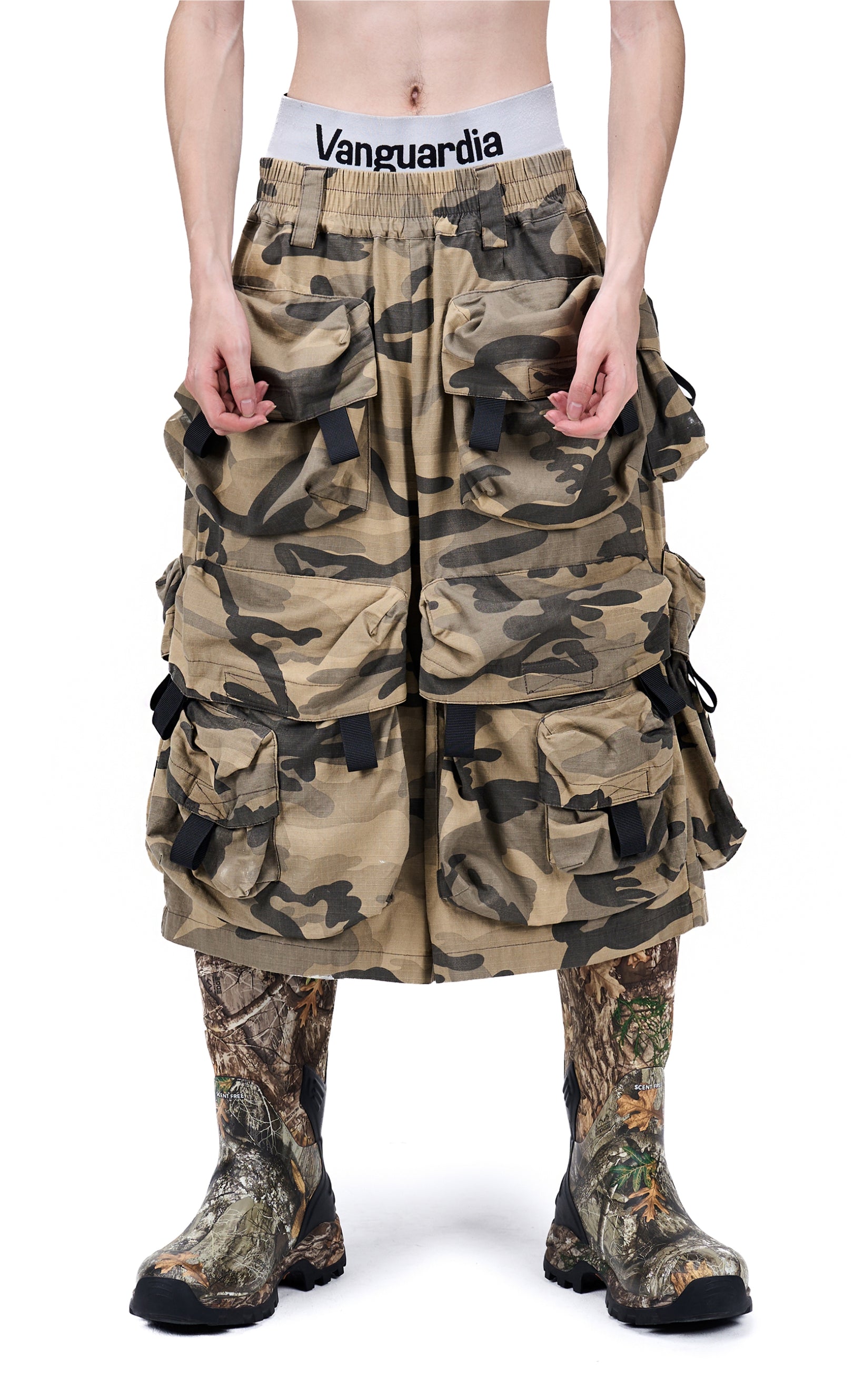 Vanguardia Heavy-Duty Camo Modular Cargo Capris