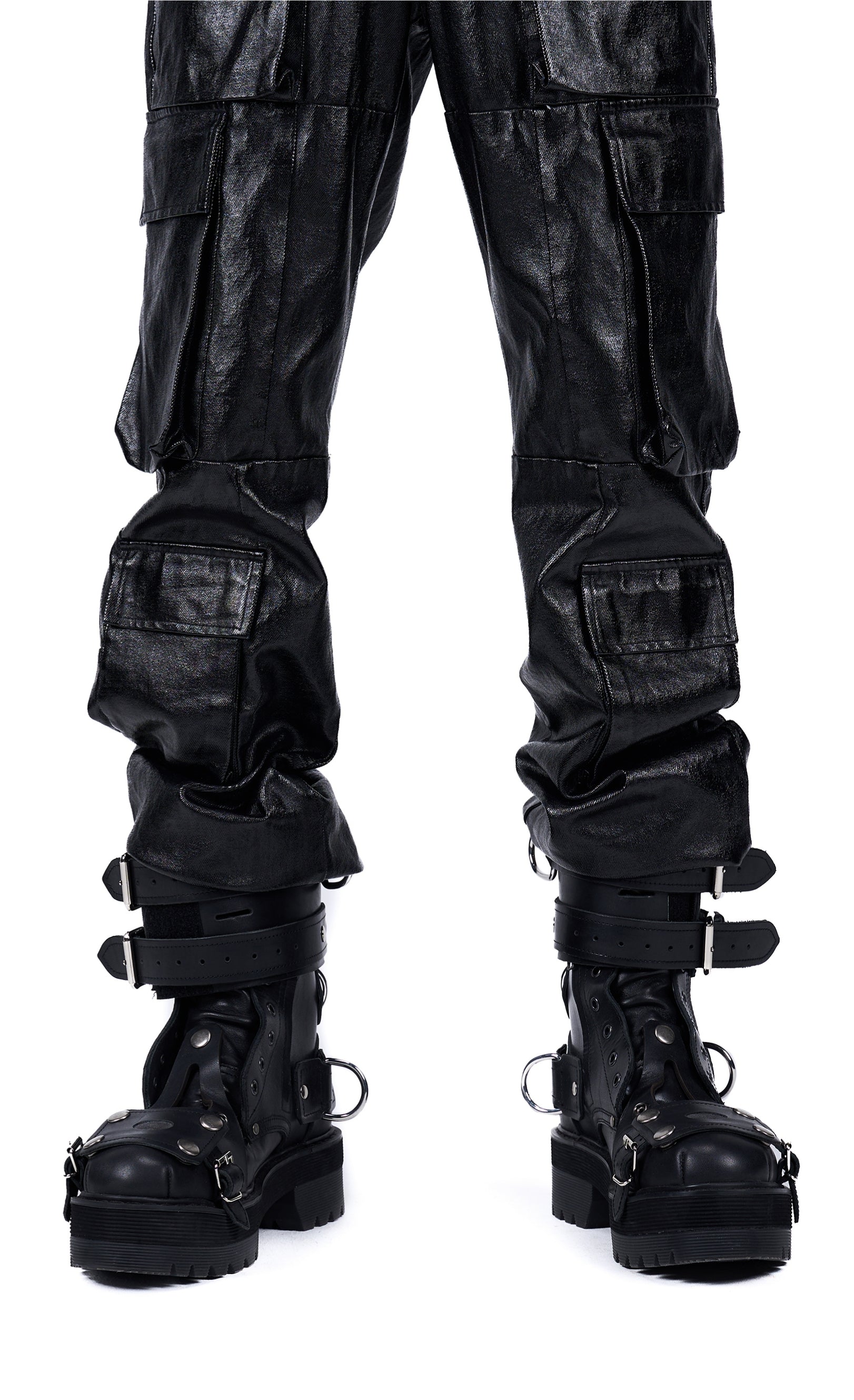 Vanguardia Coated Constricted Cargo Pants